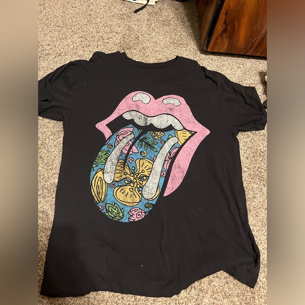 Oversized graphic T